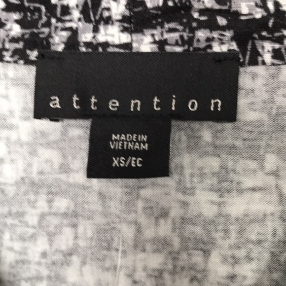 ATTENTION BLACK, WHITE & GREY LONG SLEEVE BLOUSE VERY SOFT SIZE XS - Picture 2 of 6